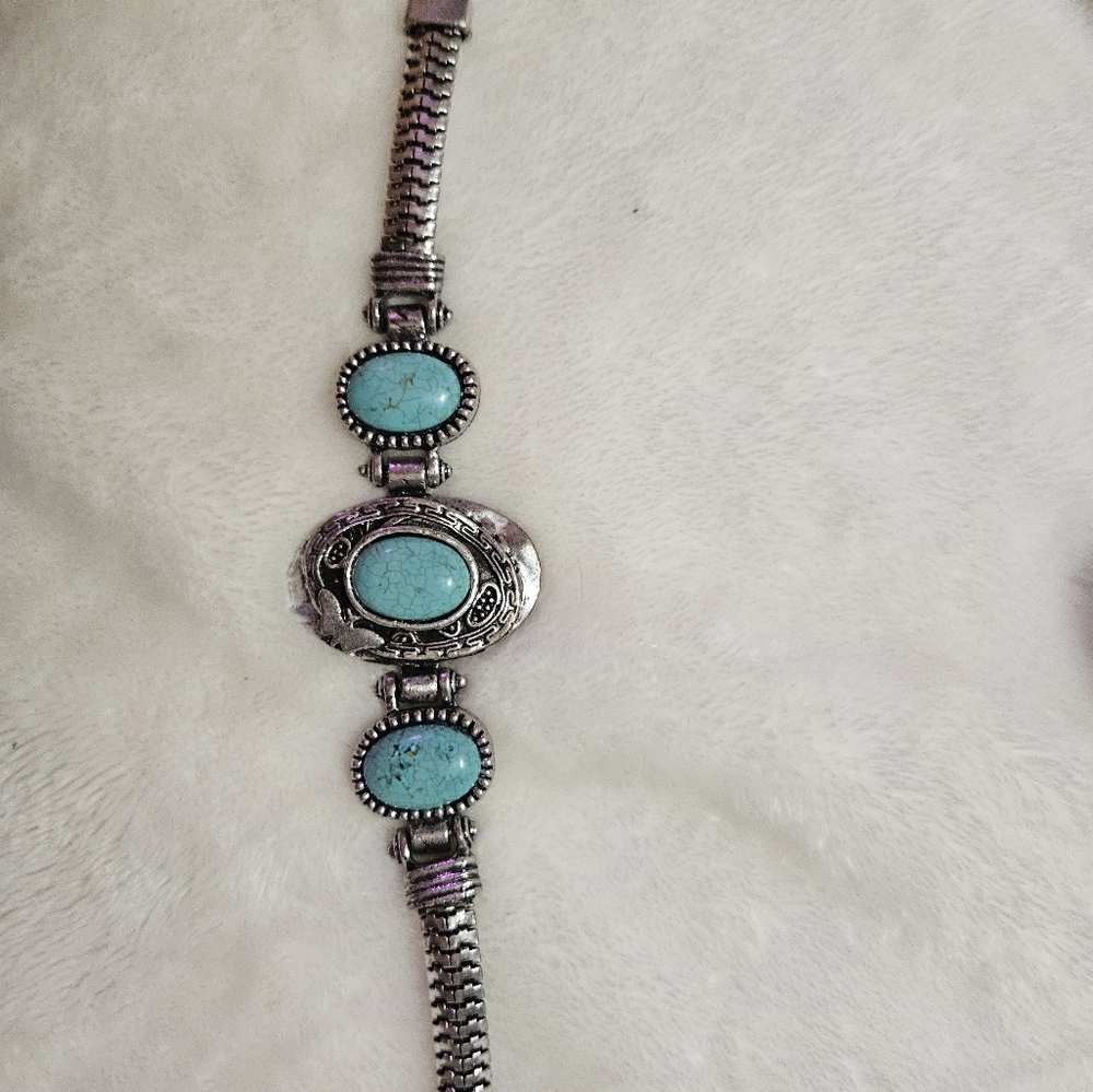 Hippie Boho tribal silver turquoise bracelet - Picture 2 of 7